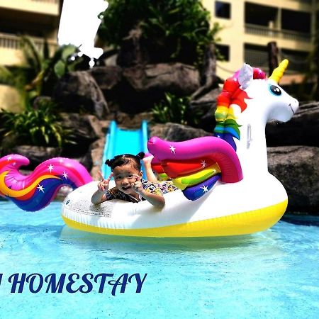 Em Homestay Pekan Pangkor Esterno foto