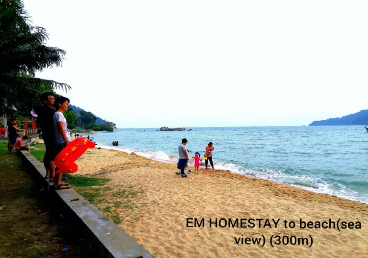 Em Homestay Pekan Pangkor Esterno foto