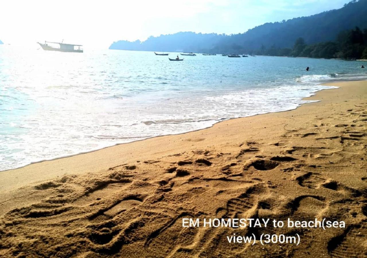 Em Homestay Pekan Pangkor Esterno foto