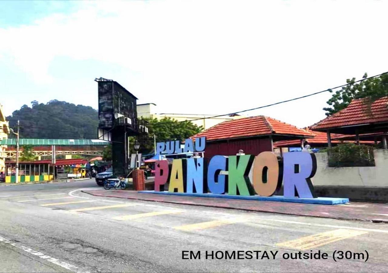 Em Homestay Pekan Pangkor Esterno foto